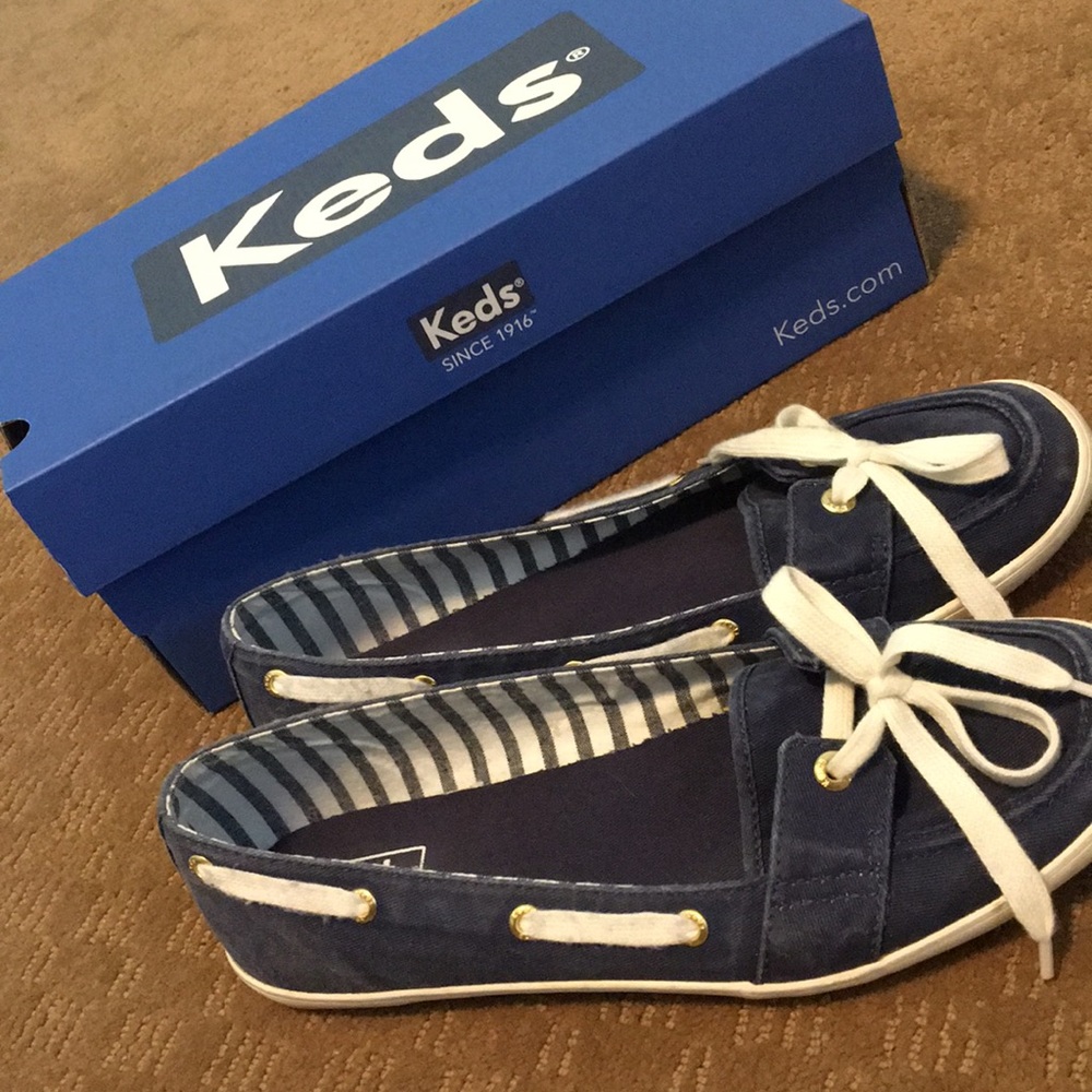 Keds navy boat shoe